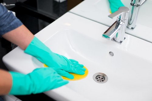 Commercial deep cleaning in Harringay office space